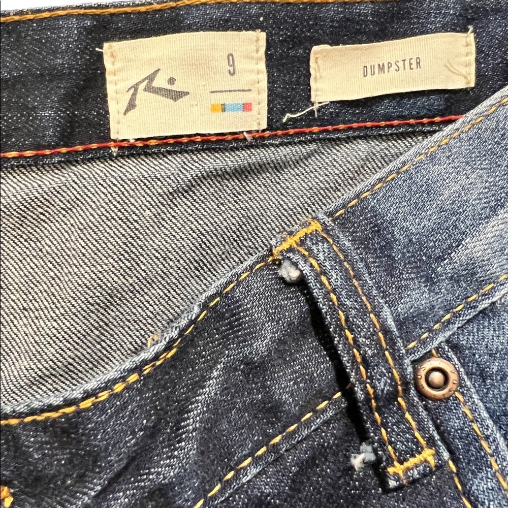 Rusty Woman Denim - Picture 3 of 6